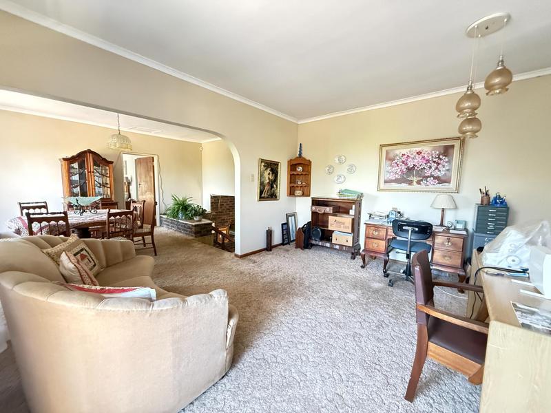 4 Bedroom Property for Sale in Panorama Western Cape